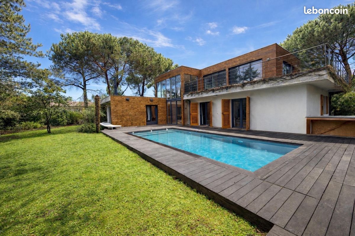 Maison 6 pièces 240 m² · à Bordeaux · 240 m² · 1 300 000 €