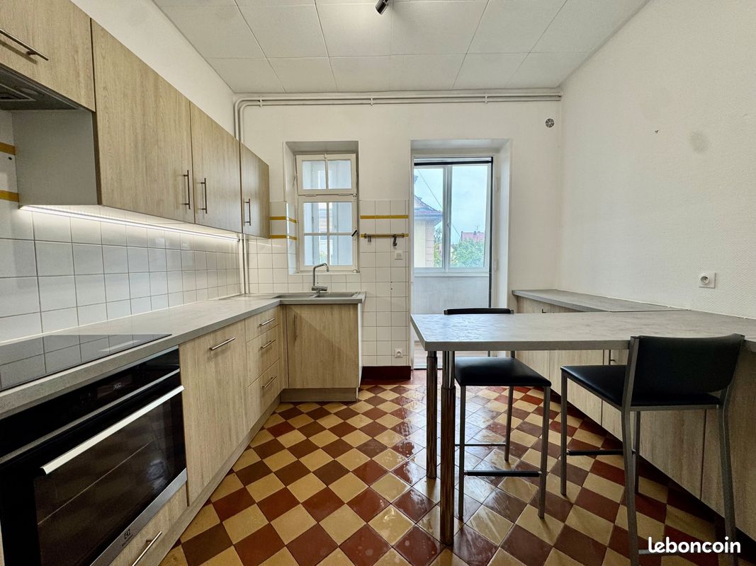 Appartement 4 pièces 103 m² · à Strasbourg · 103 m² · 1 280 €/mois