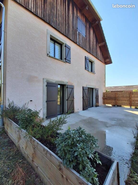 Appartement 1 pièce 152 m² · à Divonne-les-Bains · 152 m² · 2 750 €/mois