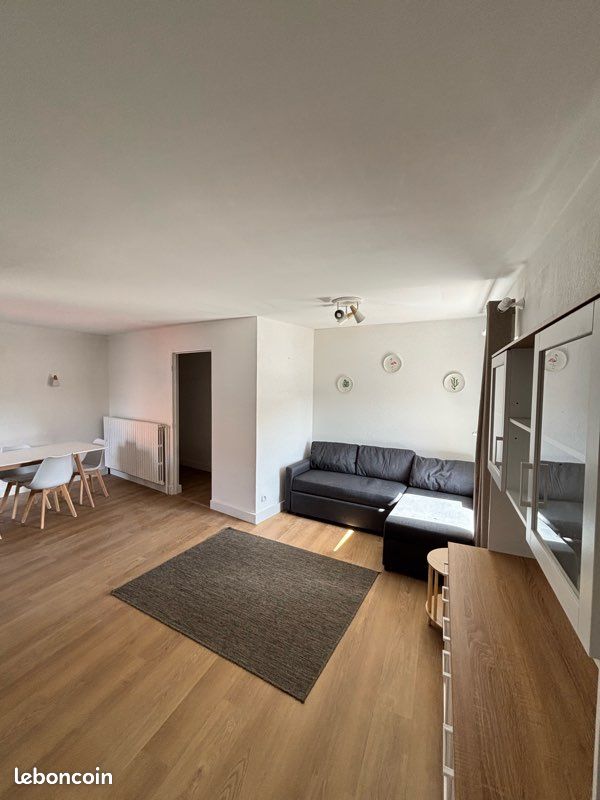 Maison 10 pièces 200 m² · à Thionville · 200 m² · 2 600 €/mois