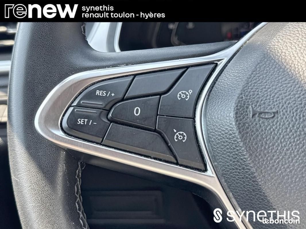 Renault Captur mild hybrid 140 Techno (image 22)