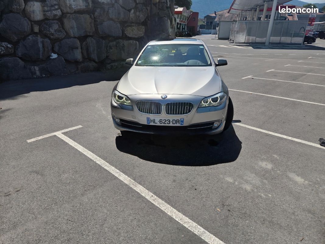 BMW SERIES 5 F10 550i (image 1)