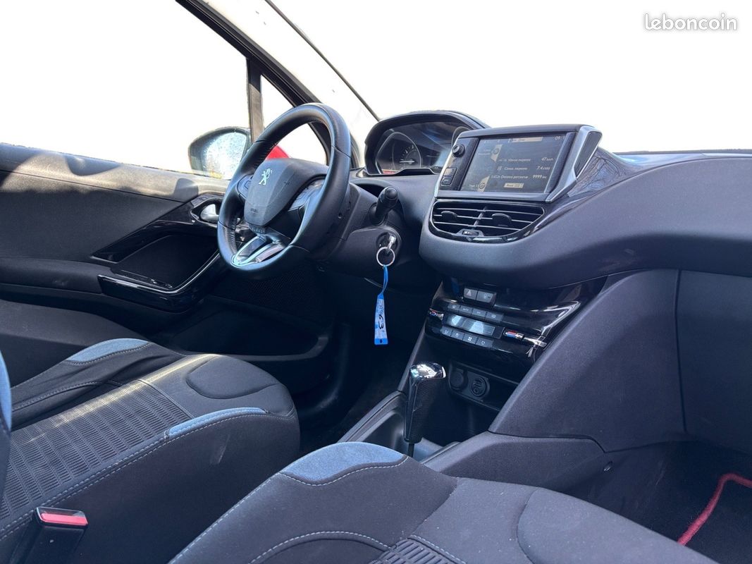 GARANTE 12 MOIS / Crit'air 1 / PEUGEOT 208 / AUTOMATIQUE (image 6)