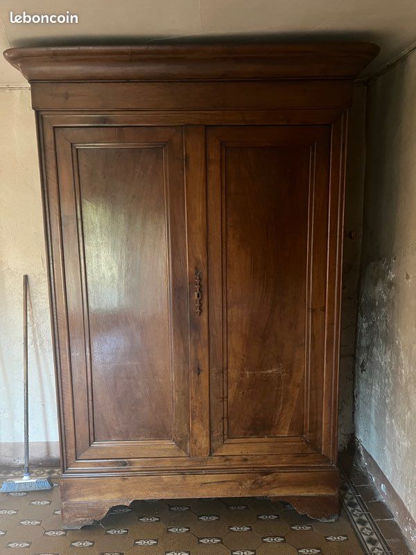 Armoire en chêne (image 1)