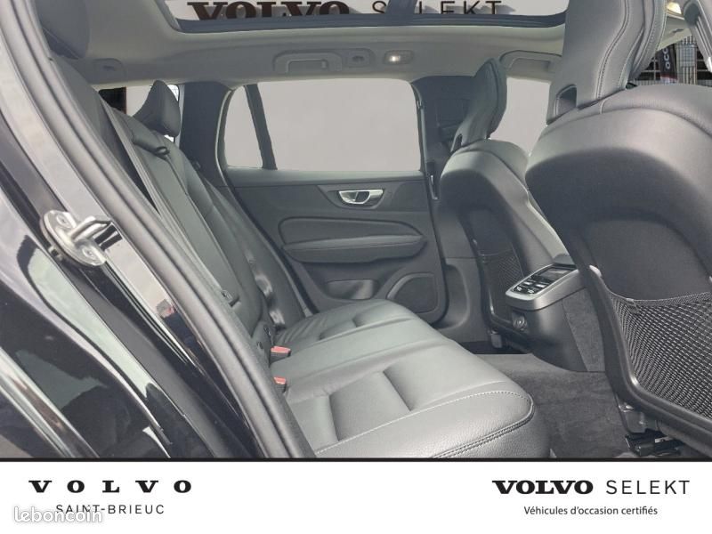Volvo V60 B4 197ch Ultra Style Dark DCT 7 (image 7)