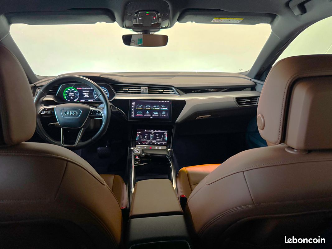 AUDI Q8 ETRON Quattro 313 ch typhoon grey metallic (image 5)