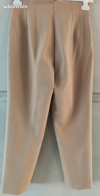 Pantalon Beige Zara Pour Femme - Taille 40 - Occasion En Très Bon état - Coupe Régulière