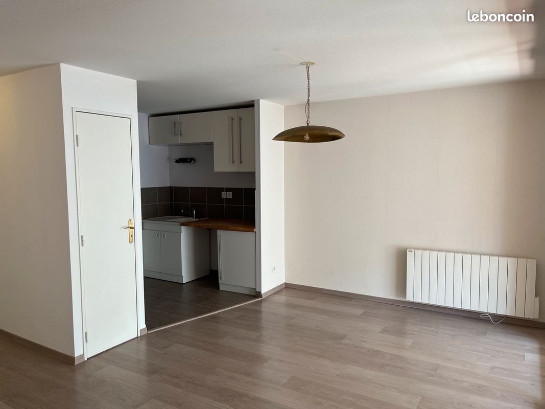 Appartement 3 pièces 75 m² · à Clermont-Ferrand · 75 m² · 860 €/mois