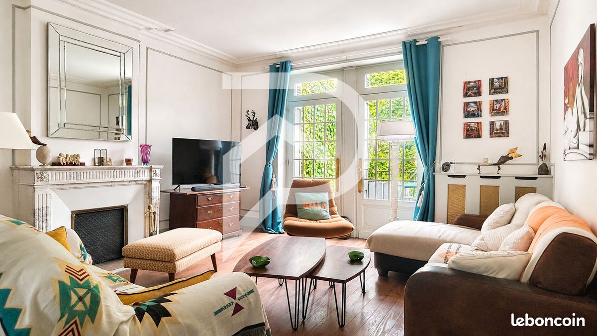 Maison 8 pièces 250 m² · à Mazamet · 250 m² · 265 000 €