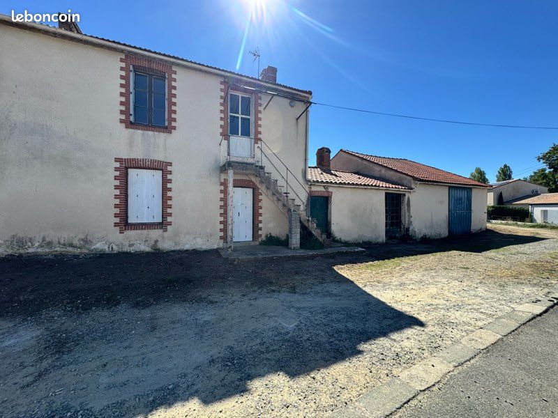 Maison 5 pièces 217 m² · à Bouaye · 217 m² · 165 850 €