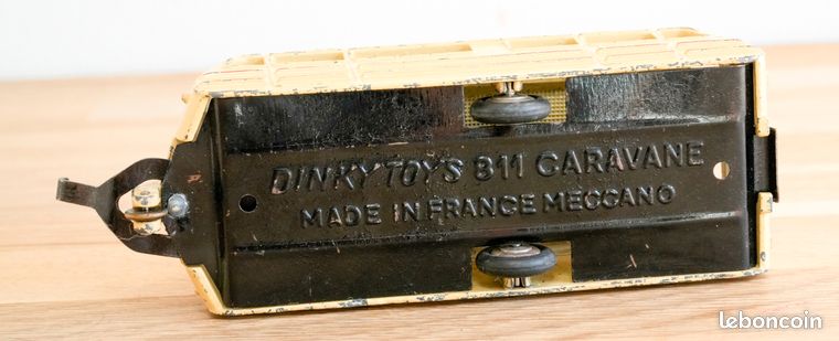Caravane dinky toys 811 made in france meccano Jaune Métal - Vendu