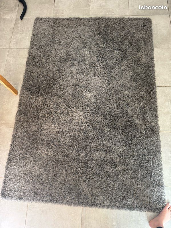 Tapis gris IKEA STOENSE (image 1)