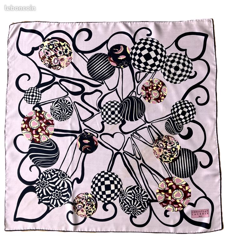 Foulard Christian Lacroix en soie (image 1)