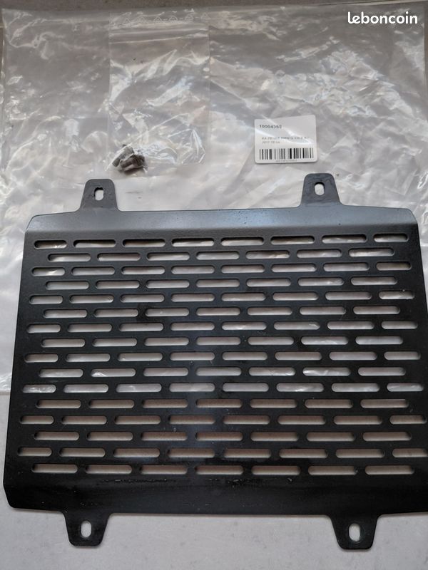 Grille de radiateur (image 1)
