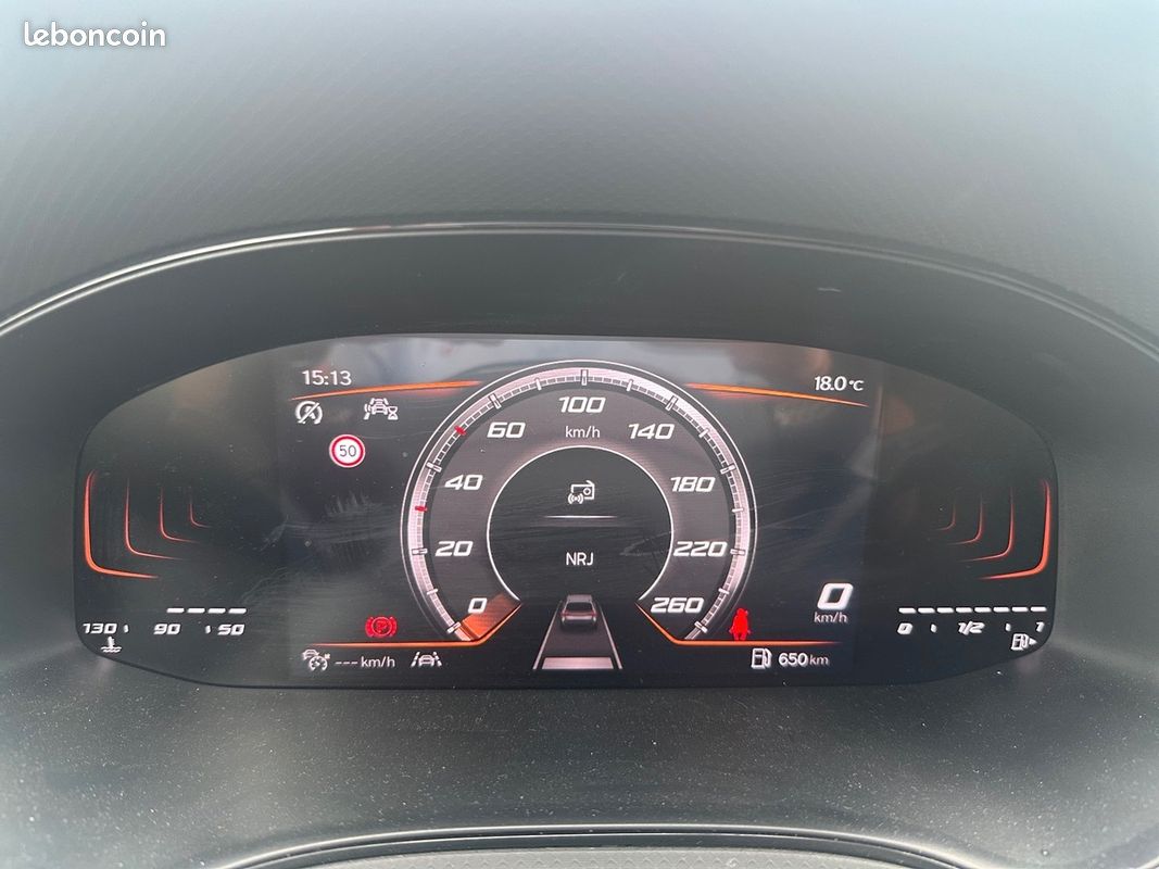 Seat Arona 1.0 TSI 115 BVM 6 STYLE EDITION SPECIAL PHASE 2 BI-TON NOIR METAL TOIT BLANC (image 16)