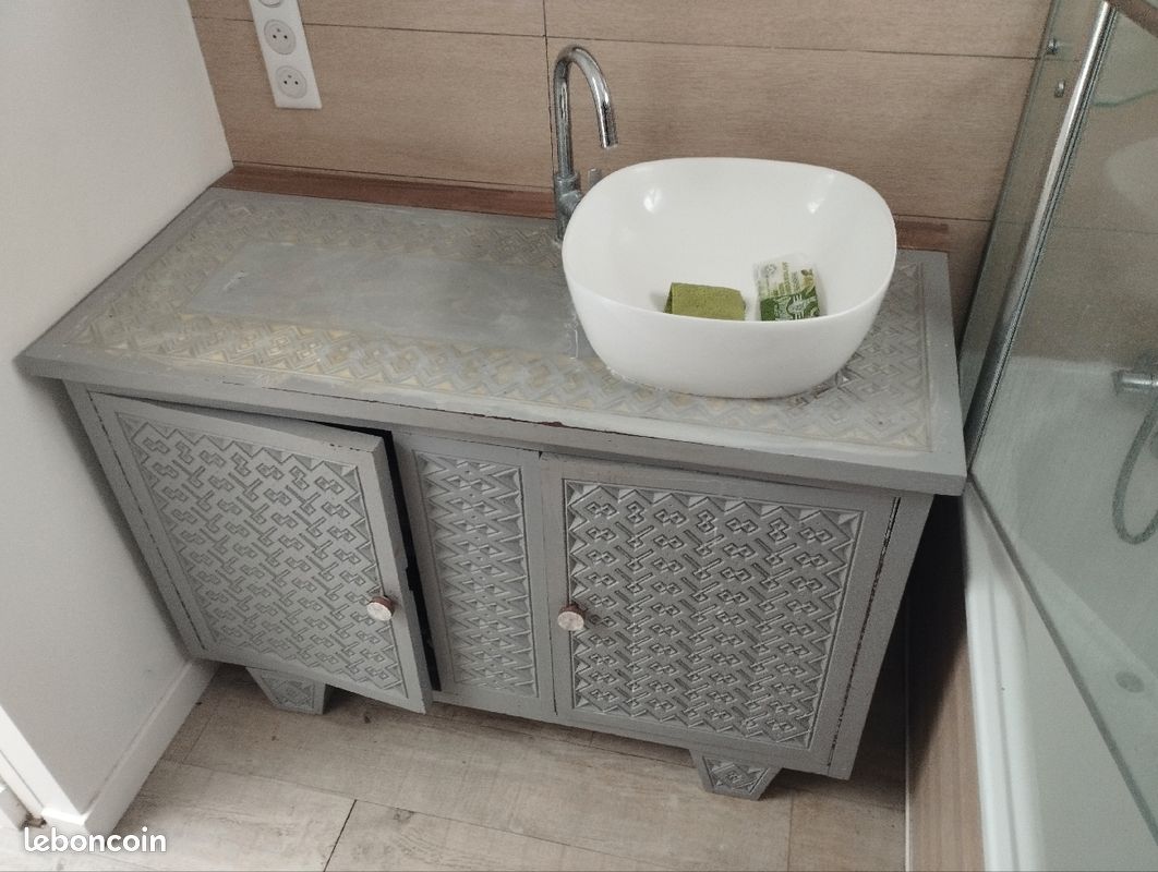 Meuble vintage avec vasque (image 1)