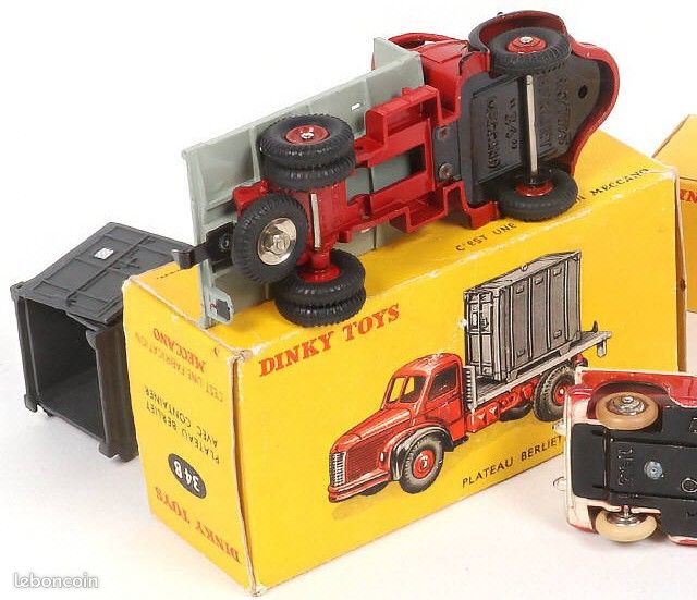 Dinky Toys Berliet Stradair porte machine (Neuf avec emballage d