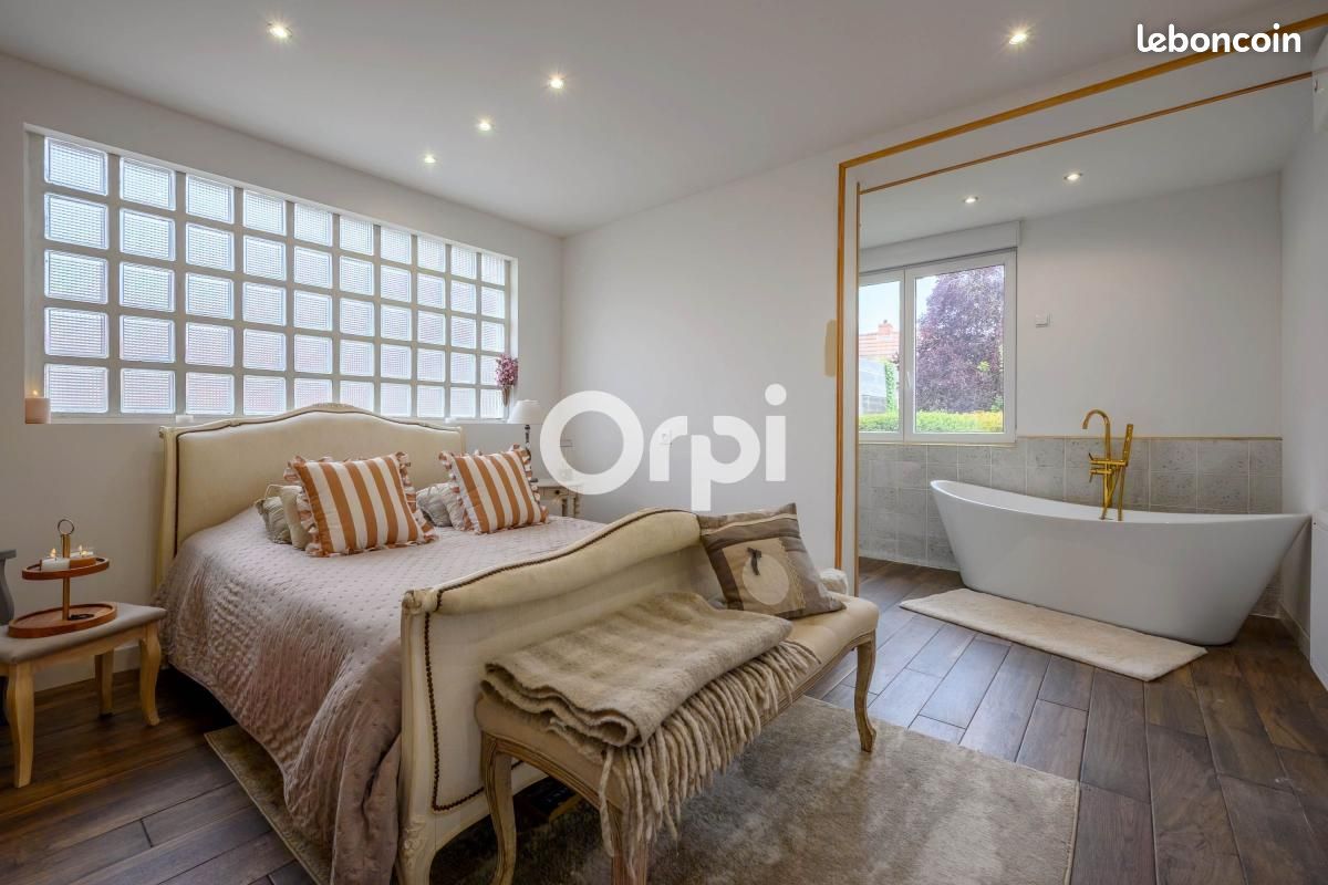 Maison 6 pièces 160 m² · à Loos-en-Gohelle · 160 m² · 315 000 €