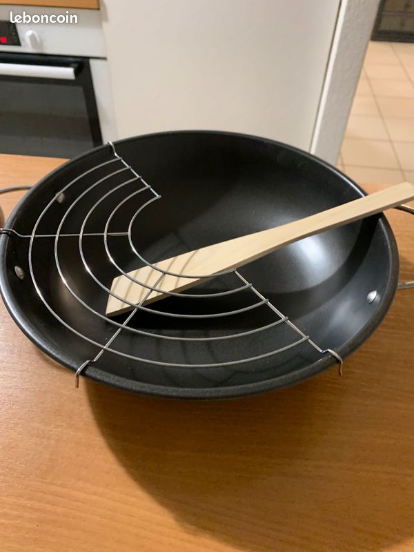 Wok (image 2)