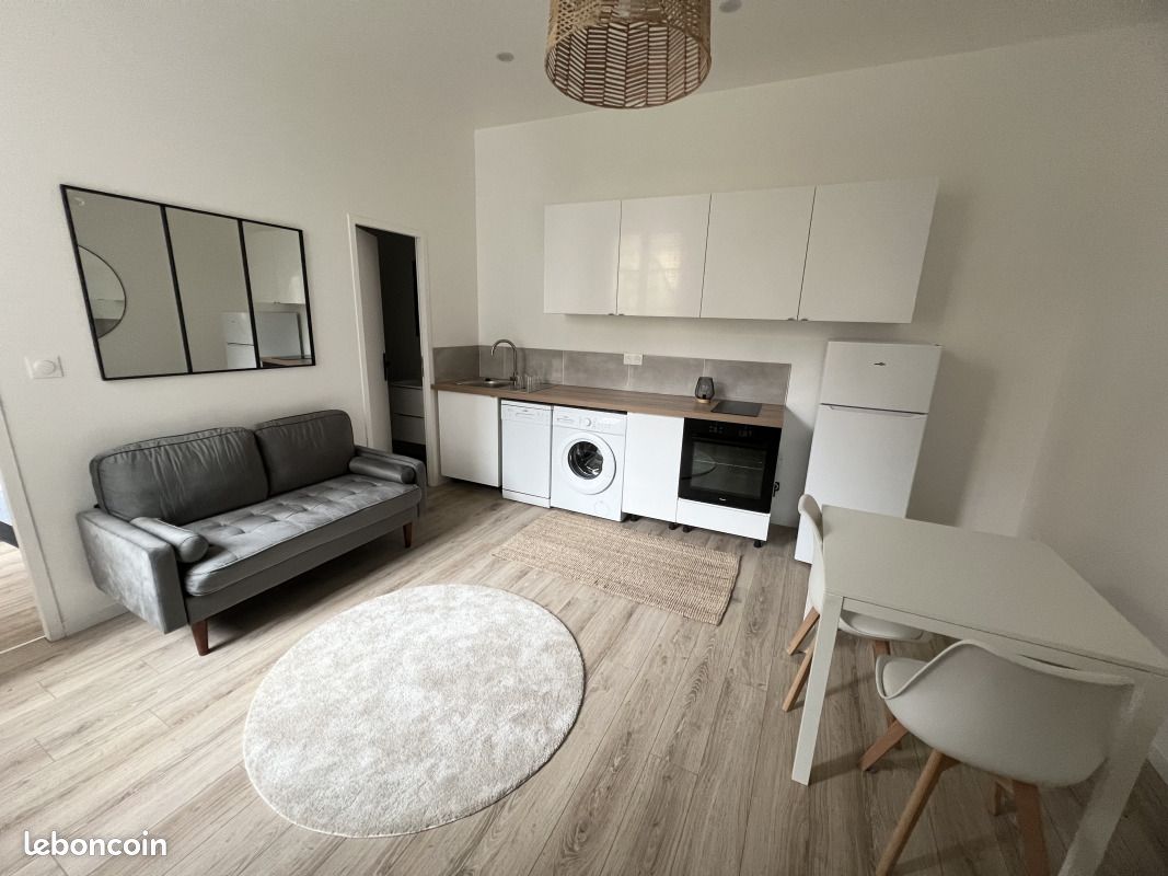 Appartement 2 pièces 25 m² · à Saint-Étienne · 25 m² · 440 €