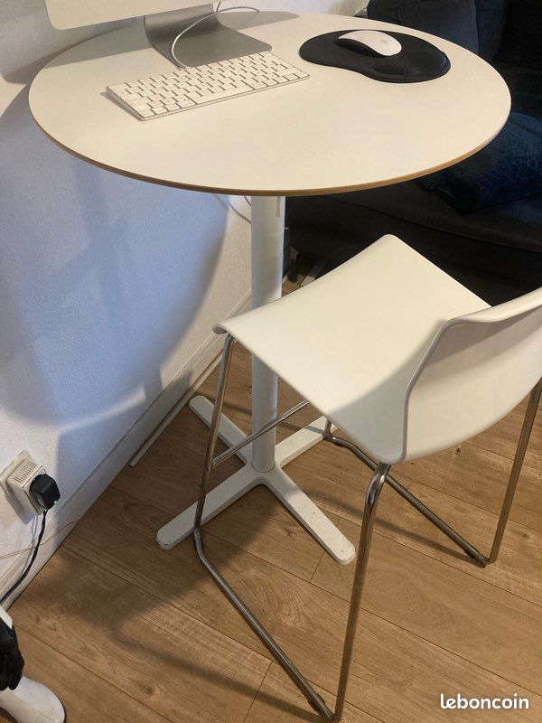 Table haute (image 1)