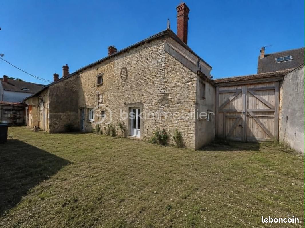 Maison 4 pièces 191 m² · à Boynes · 191 m² · 175 000 €