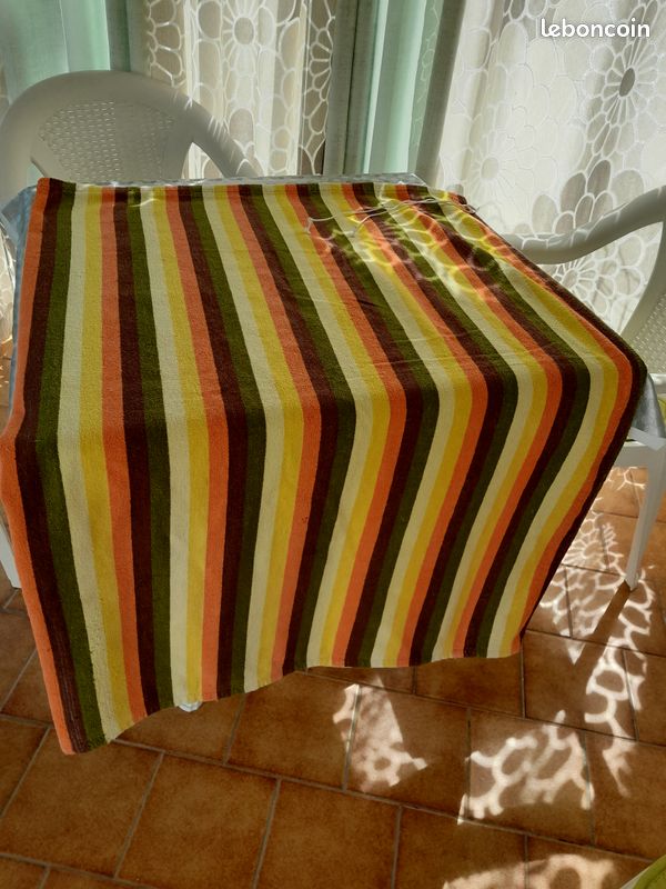 Grande serviette de plage NEUVE (image 1)