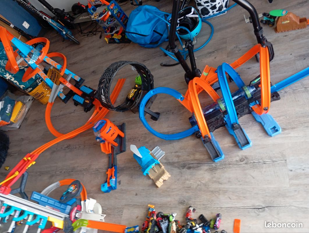Vente de voiture et de garage hot wheels (image 4)