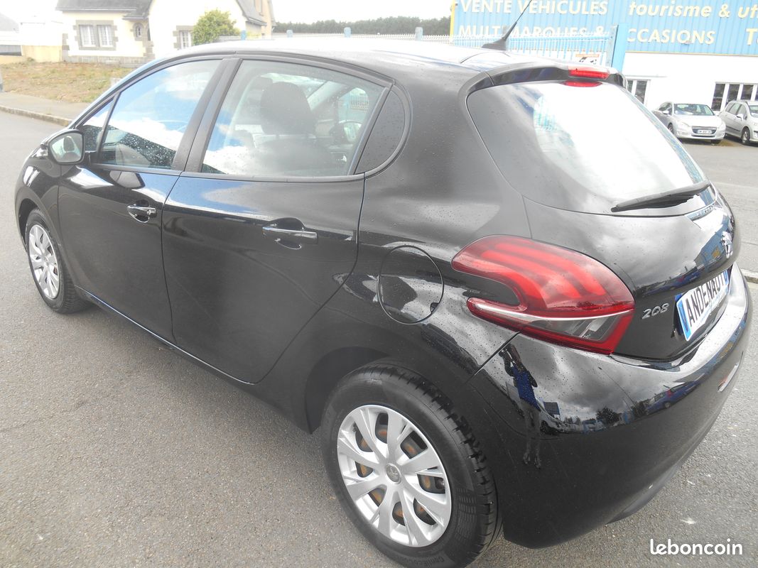 Peugeot 208 5p premium 1.5 blue hdi bvm6 100ch - 91900 km (image 2)