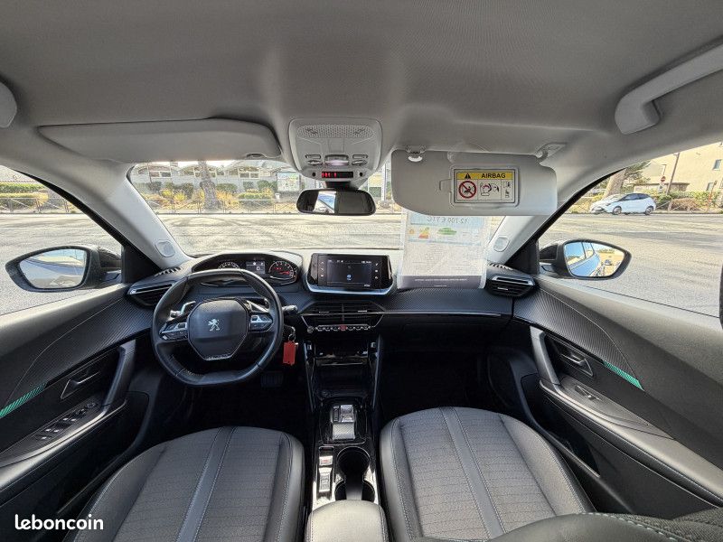Peugeot 2008 1.5 BLUEHDI 130CH S&S ALLURE EAT8 (image 8)
