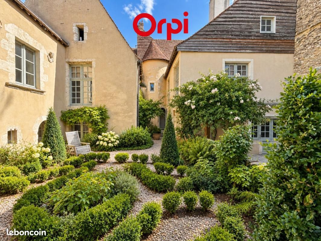 Maison 4 pièces 300 m² · à La Ferté-Bernard · 300 m² · 590 000 €