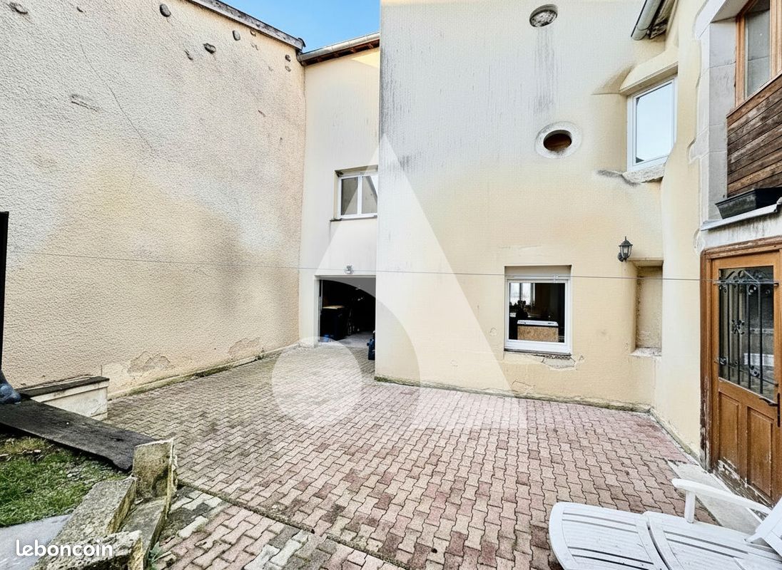 Maison 6 pièces 192 m² · à Maxey-sur-Vaise · 192 m² · 168 600 €
