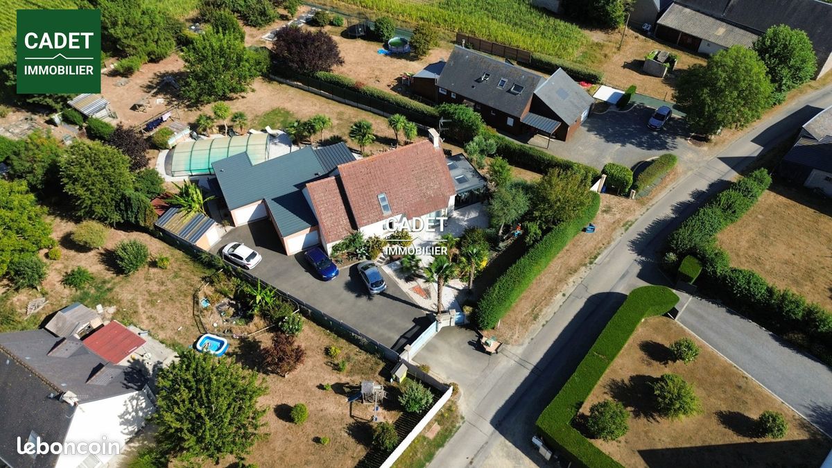 Maison 6 pièces 186 m² · à Bacilly · 186 m² · 449 500 €