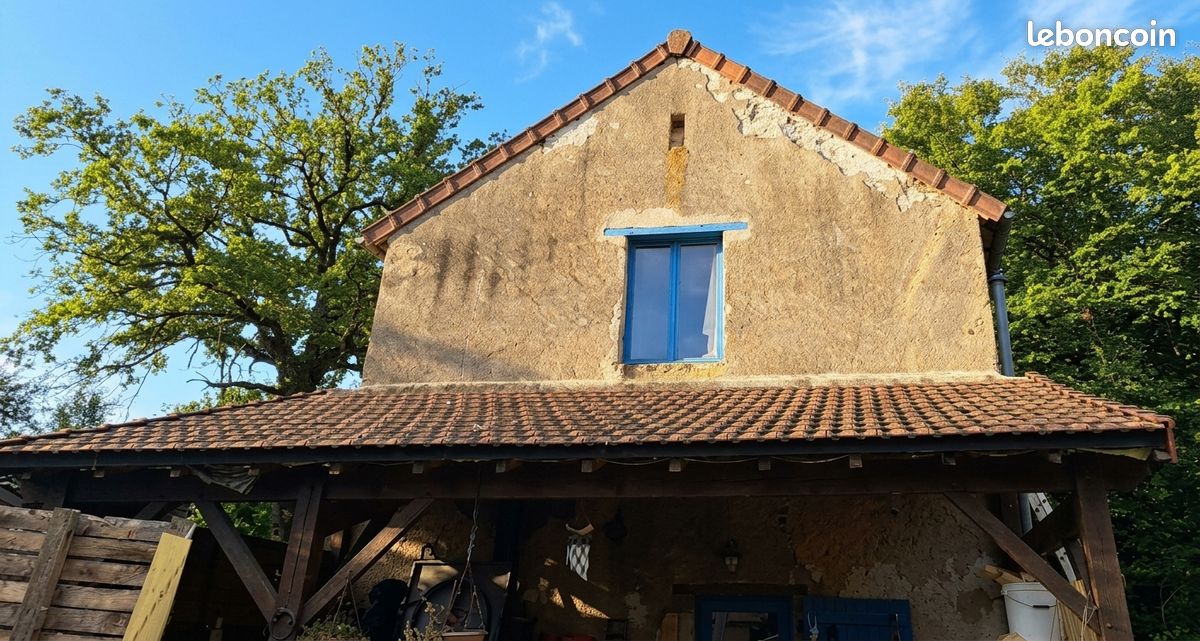 Maison 3 pièces 120 m² · au Châtelet · 120 m² · 175 000 €