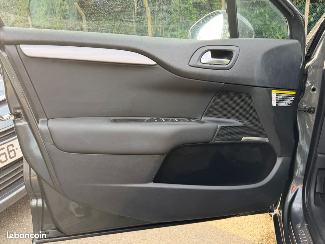 Citroen c4 2.0 hdi 150 exclusive 2013 (image 11)