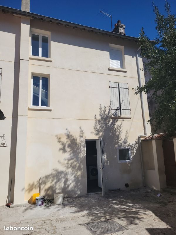 Immeuble 1 pièce 12 m² · à Tournan-en-Brie · 11,9 m² · 520 €/mois