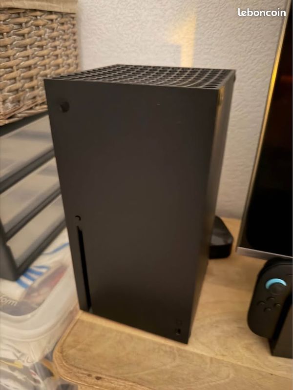 XBOX SERIES X 1To (image 1)
