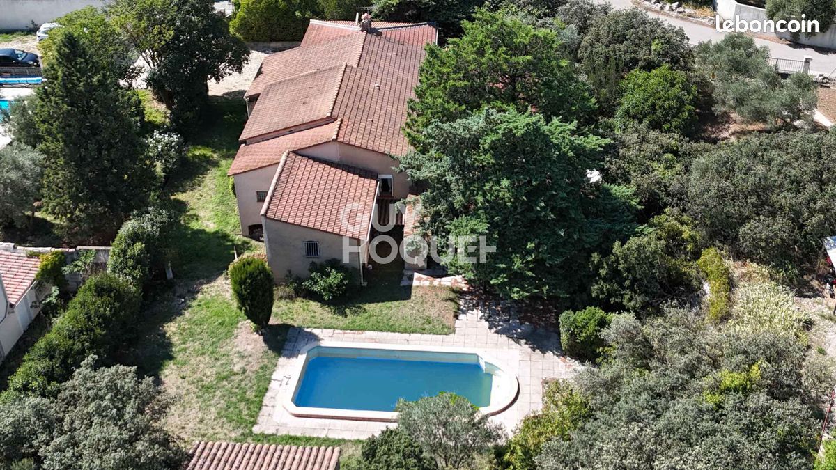 Maison 7 pièces 221 m² · à Caumont-sur-Durance · 221 m² · 415 000 €