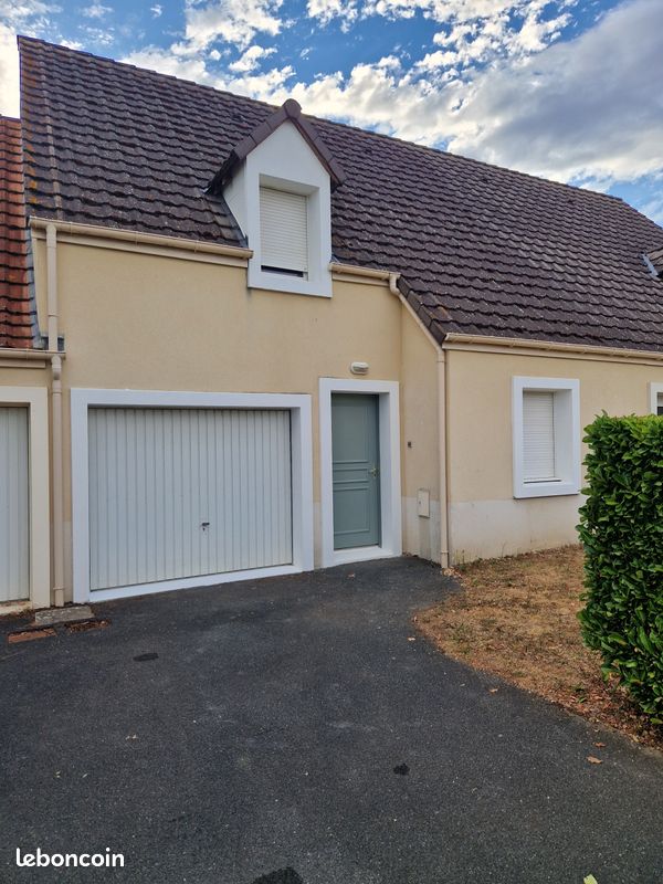 Maison 4 pièces 80 m² · à Issoudun · 80 m² · 745 €