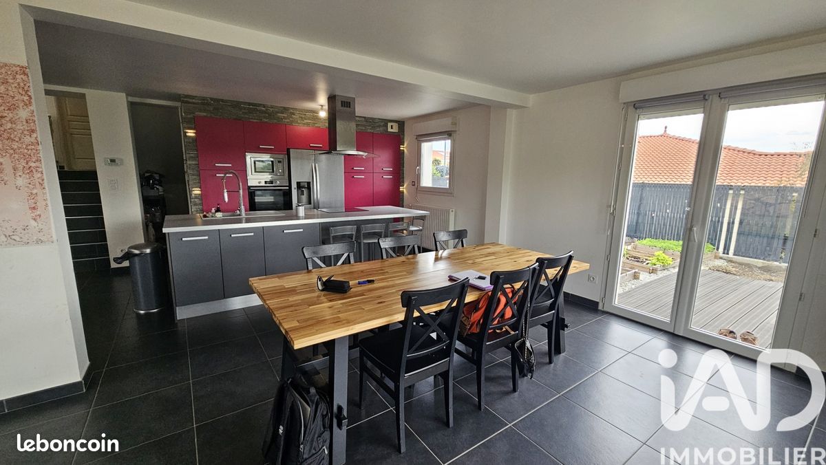 Maison 6 pièces 129 m² · à Le Cendre · 129 m² · 335 000 €