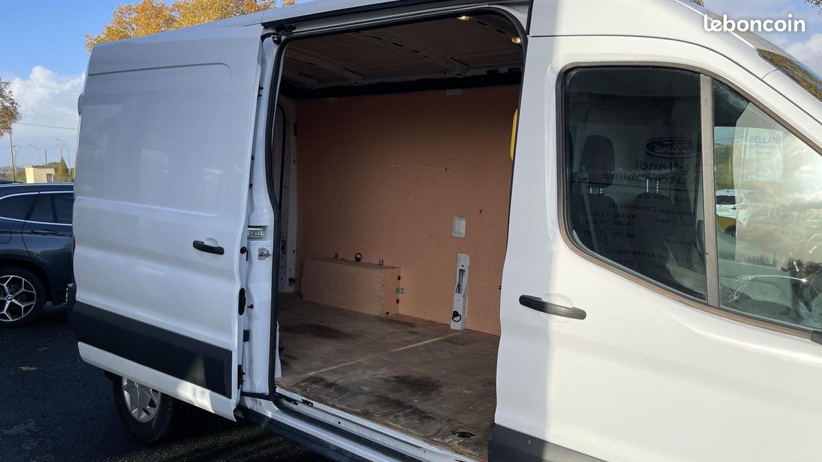 Ford Transit FOURGON 350 L3H2 2.0 ECOBLUE - 130 S&S TRACTION TREND BUSI (image 6)