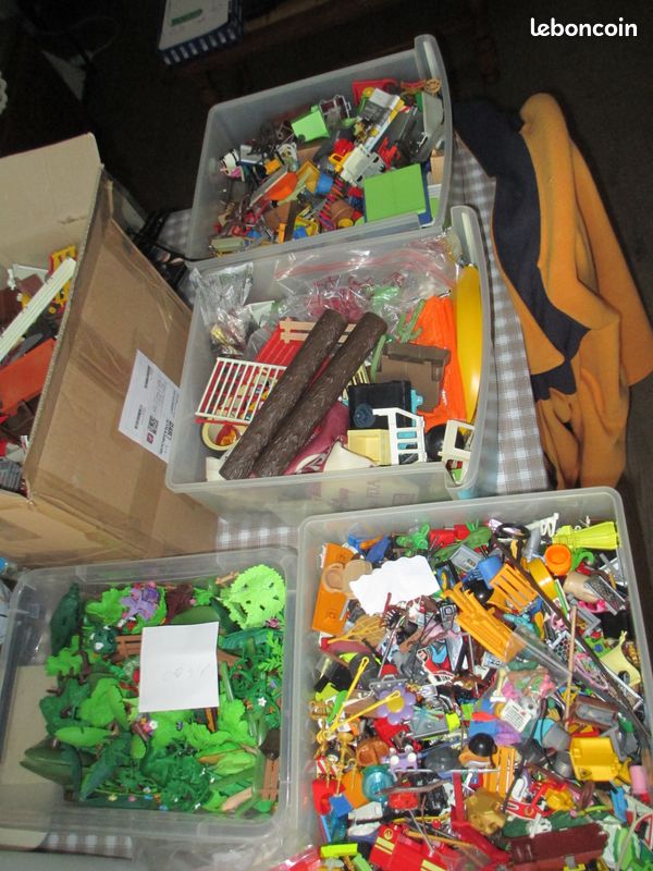 Gros lot playmobil tout themes vrac entre 75 et 80 Kg (image 8)