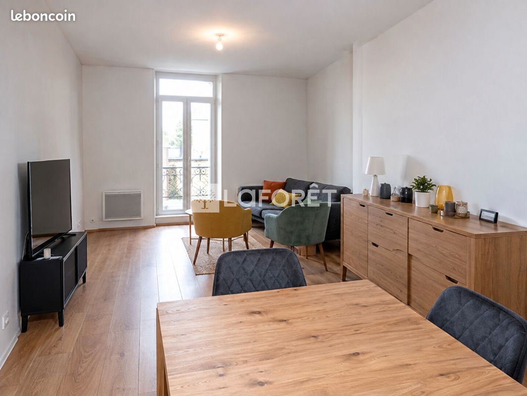 Appartement 4 pièces 91 m² · à Bourg-en-Bresse · 91 m² · 915 €/mois