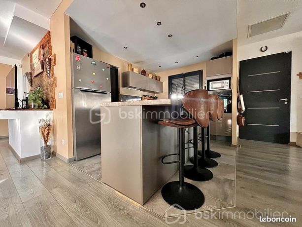 Propriété 5 pièces 120 m²