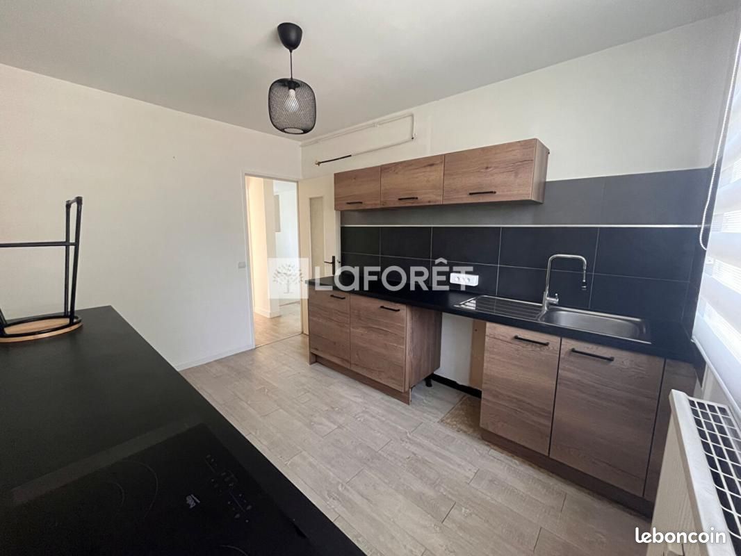 Appartement 2 pièces 49 m² · à Oullins-Pierre-Bénite · 49 m² · 783 €
