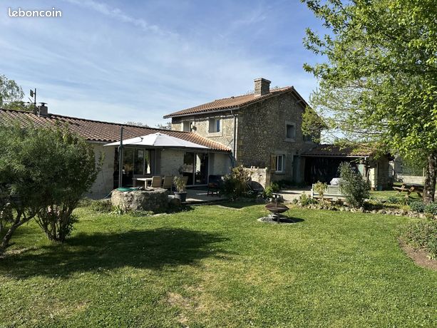 Maison 180 m² Saint-Maurice-la-Clouère