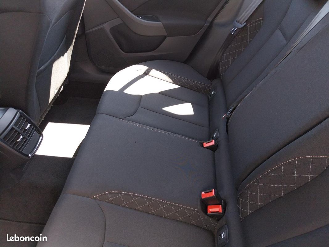 SKODA Kamiq 1.0 TSI Evo 110 ch BVM6 Business (image 19)