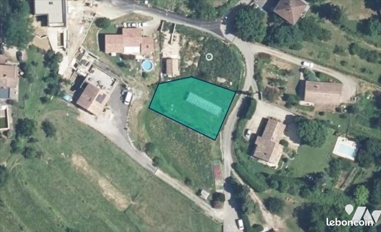 Terrain 708 m² ANDANCE