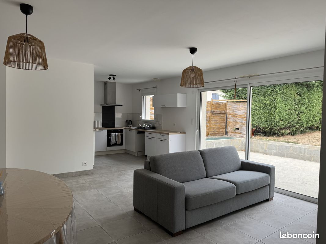 Maison 4 pièces 82 m² · à Vallons-de-l'Erdre · 82 m² · 910 €/mois