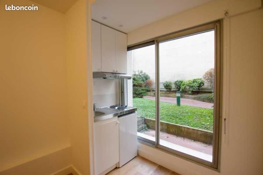 Appartement 1 pièce 15 m² · à Paris · 15 m² · 700 €/mois